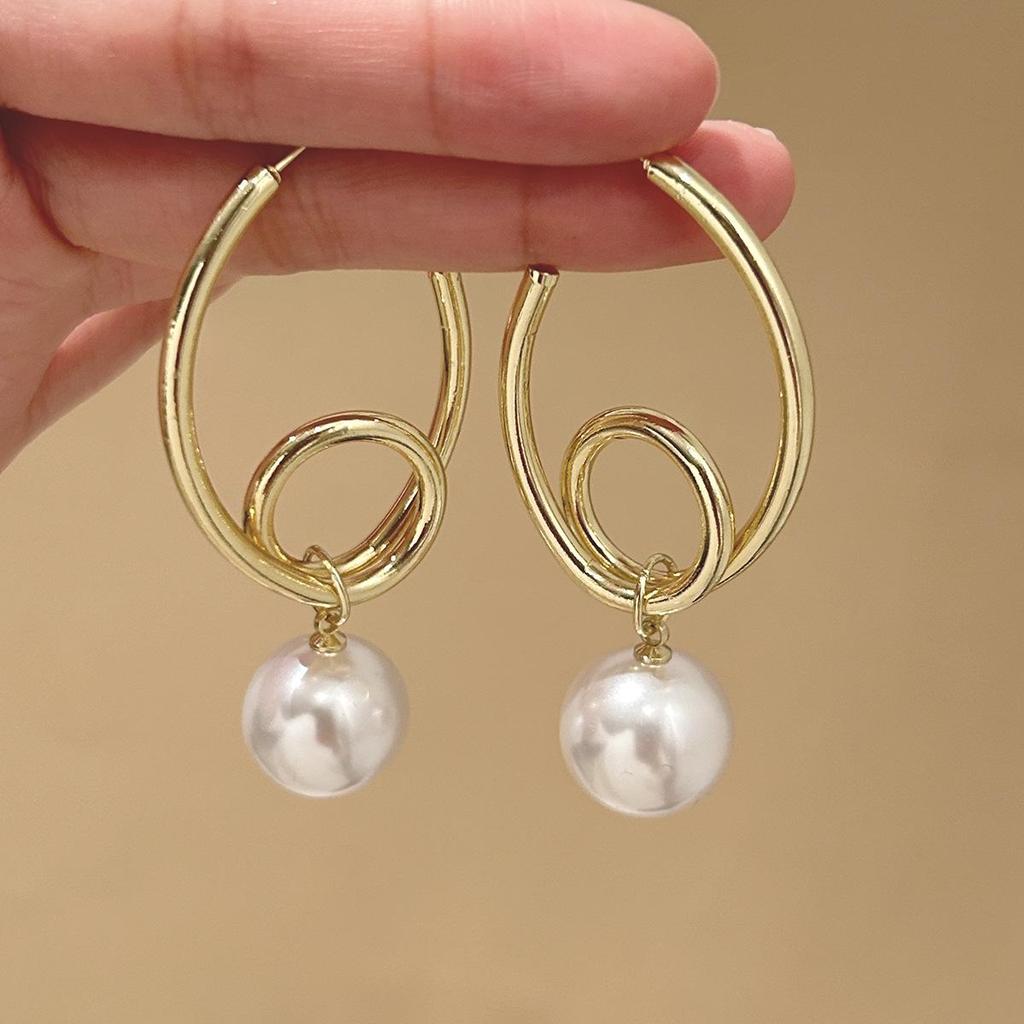 Elegant Geometric Pearl Earrings - European Design with a Chic Metal Style