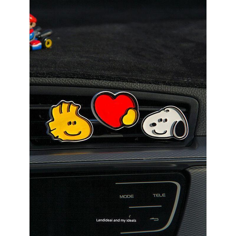 Snoopy Car Air Freshener Car Air Conditioning Vent Clip Perfume Creative Cartoon Car Interior Aroma Diffuser Stone New Car Decoration