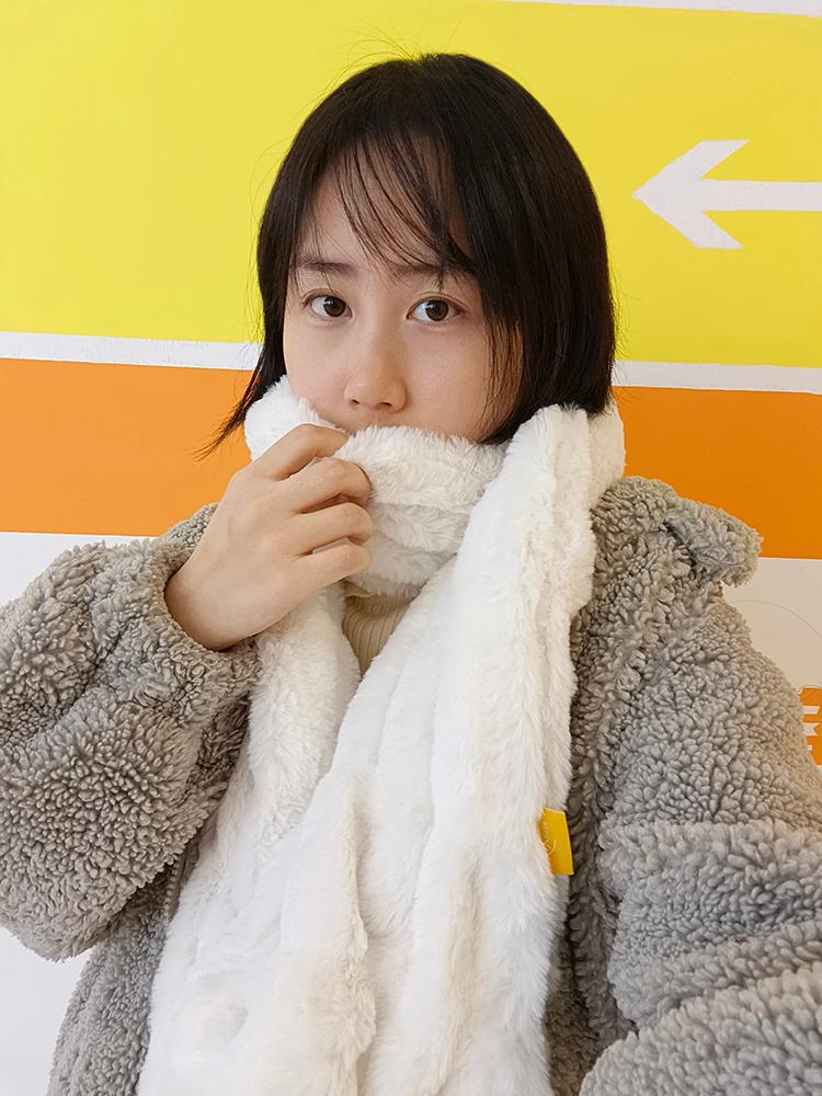 Unisex White Snood Scarf: Luxurious Imitation Rabbit Fur, Soft, Warm, and Versatile for Winter