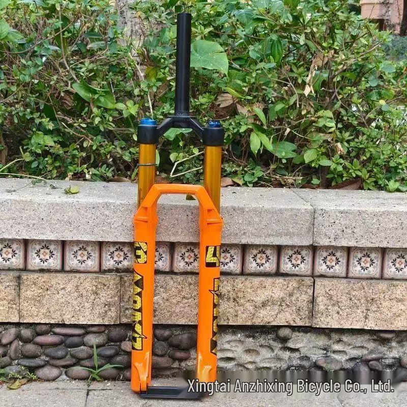 140mm Travel Adjustable Mountain Bike Suspension Fork with Lockable Aluminum Alloy Design