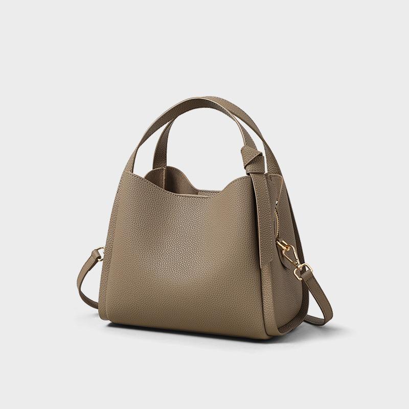 Bucket bag women's summer new messenger bag leather handbag versatile shoulder underarm women's bag luggage