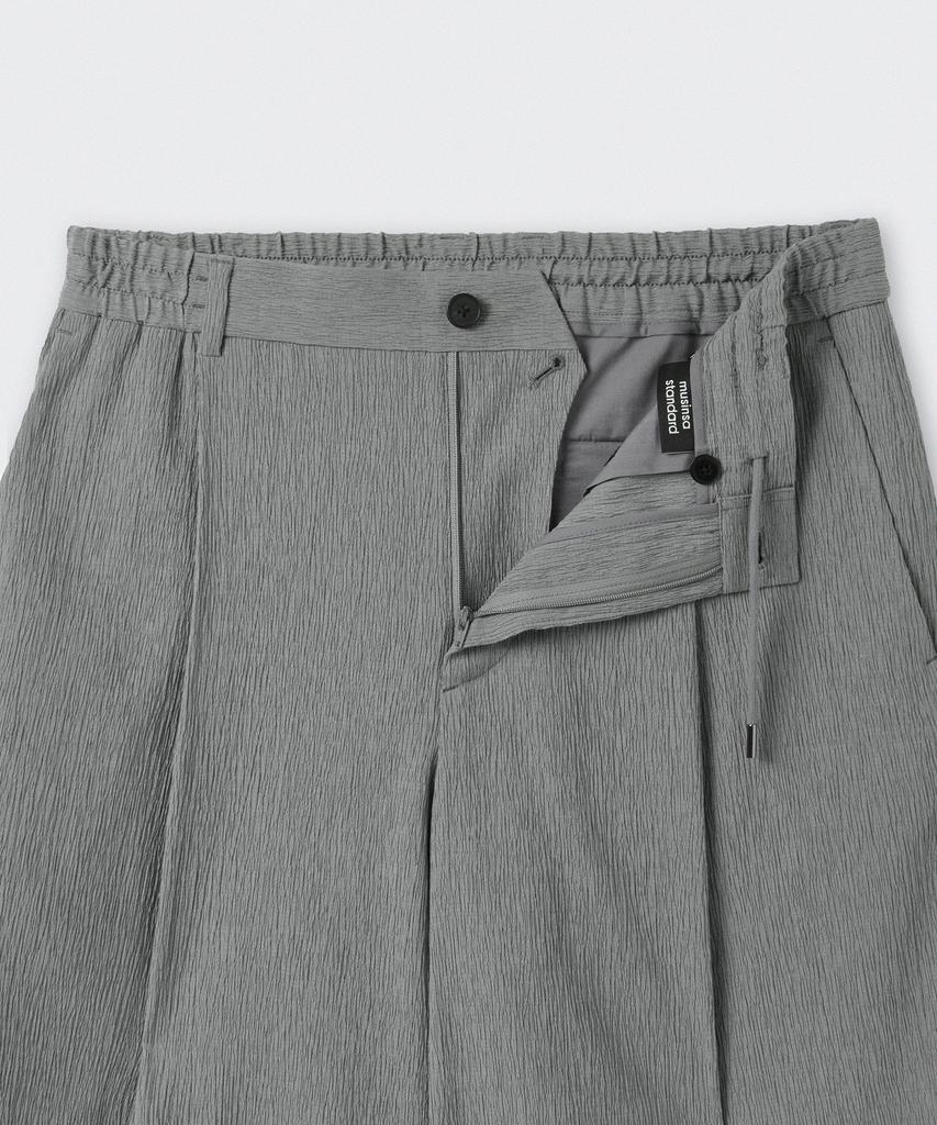 MUSINSA STANDARD Crinkle One-Tuck Wide Banding Shorts [Gray]