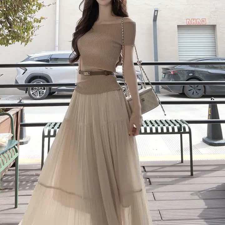 Elegant Coffee French Retro One-Shoulder Top & Long Skirt Set for Spring/Summer. Small