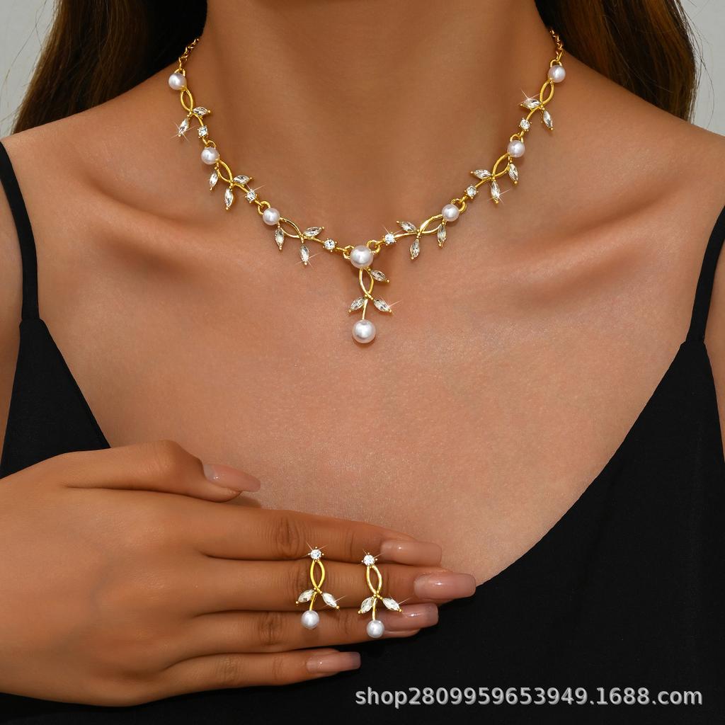 Alloy Rhinestone Wedding Necklace Earrings Bridal Wedding Accessories Banquet Ladies Jewelry