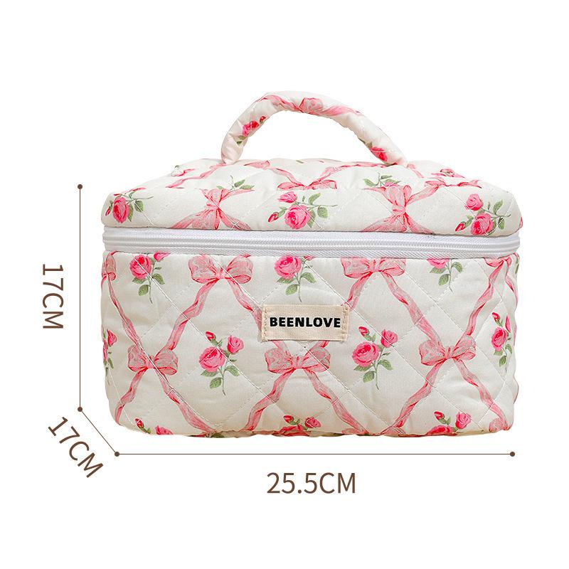 New Butterfly Love Flower Cosmetic Bag Fashion Quilted Cosmetic Bag Bow Flower Cosmetic Bag Large Capacity High Sense
