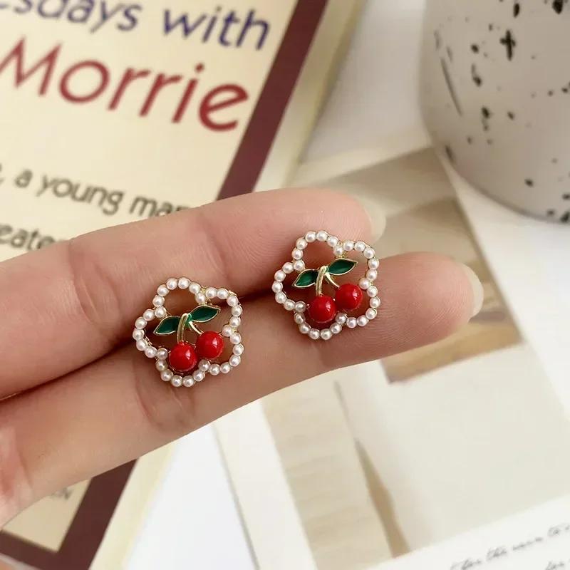 

2025 New Unique Design Fashion Simple Butterfly Cat s Eye Inlay Drill Earrings for Women Luxury Paty Jewerly GIfts Daily Wear