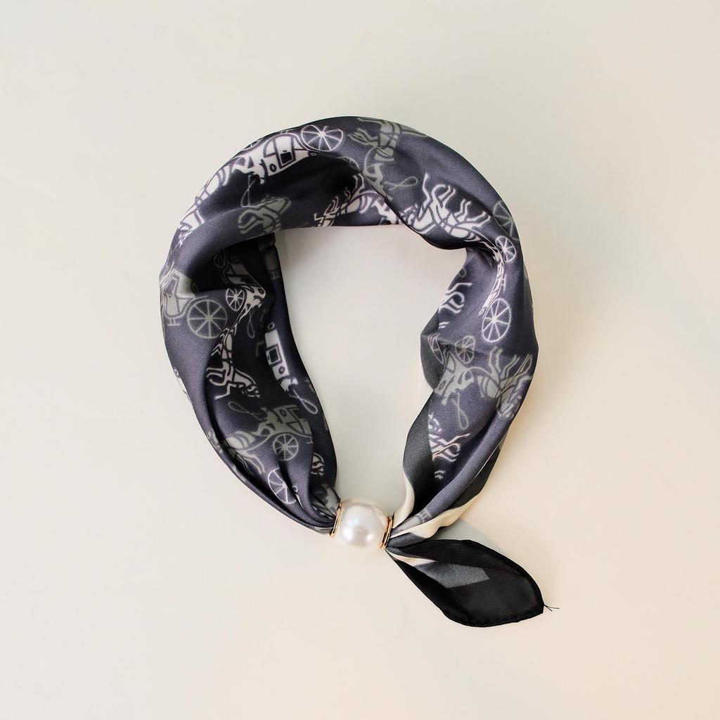Elegante Sciarpa di Seta Magnetica con Fiori di Cashmere a Pois