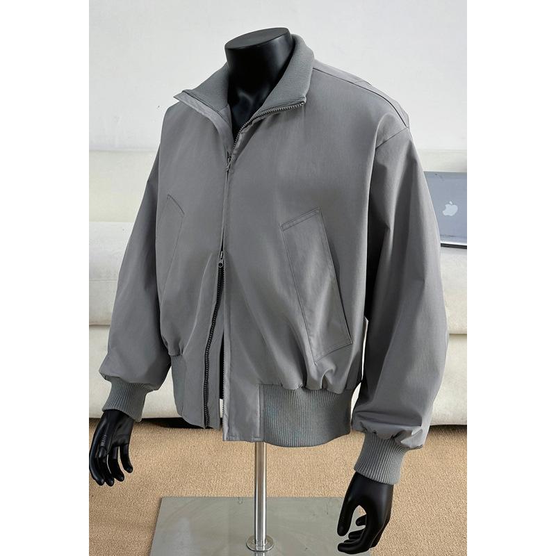 

Retro Men s Brown Oversized Bomber Jacket Stand Collar Casual Windbreaker M сірий