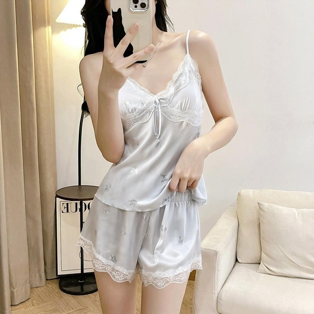 Ice and snow silk new women's summer thin pajamas set suspender shorts sexy lace loungewear with chest pad