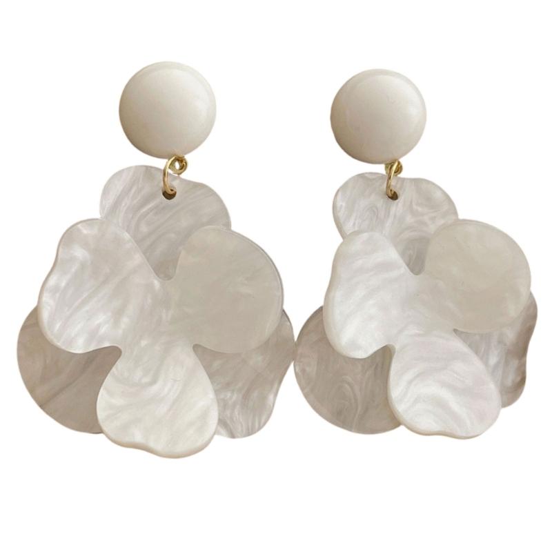 Elegant Flower Earrings Women Pendant Earrings Comfortable Wear Ear Jewelry Suitable for Daily and Formal Occasions Wear