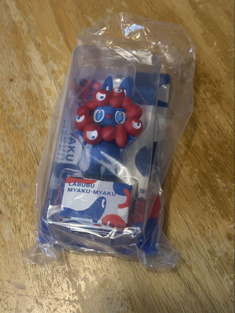 

[USED] Lovebu Myakumyaku Figure with Strap Expo