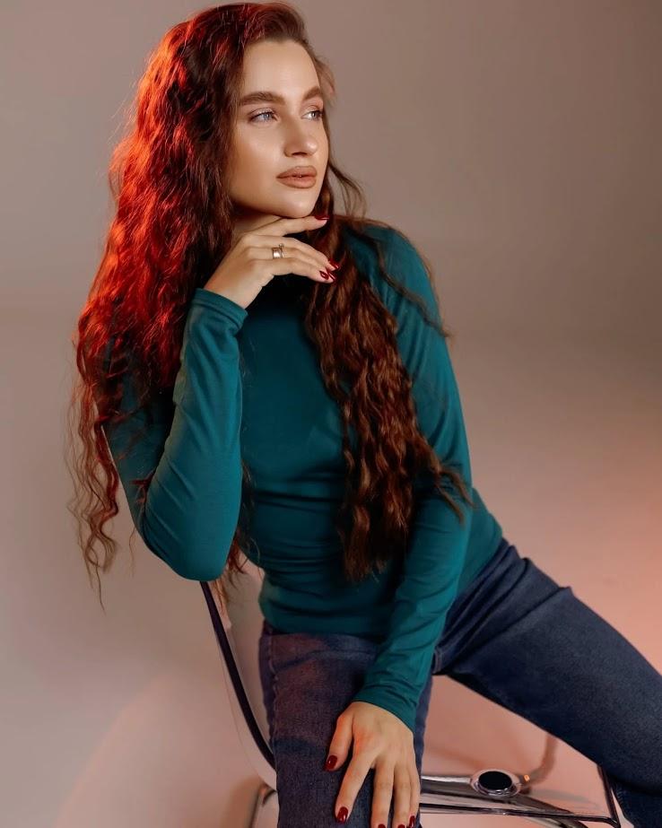 Women’s Classic Turtleneck – Elegant Fit & All-Season Comfort, Any Season, 8047-036 HC