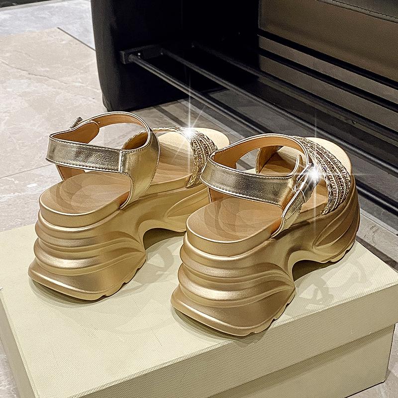 Fashion High Quality Women Retro Platform Sandals Summer Open Toe Slippers Crystal Ladies Lightweight Open Toe Beach Shoes 8CM