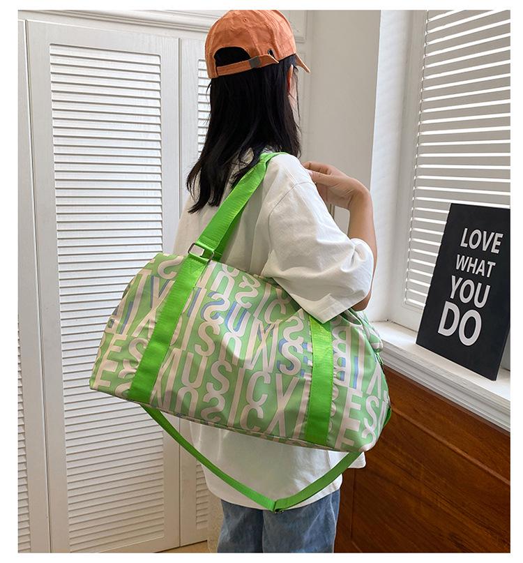 Multifunctional Yoga and Sports Travel Bag with Dry/Wet Separation, Large Capacity, and Trolley-Ready Design.