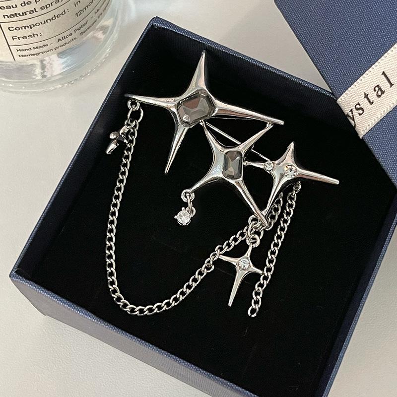 Korean Metallic Star Chain Brooch with Tassel - Niche Fashion Accessory
