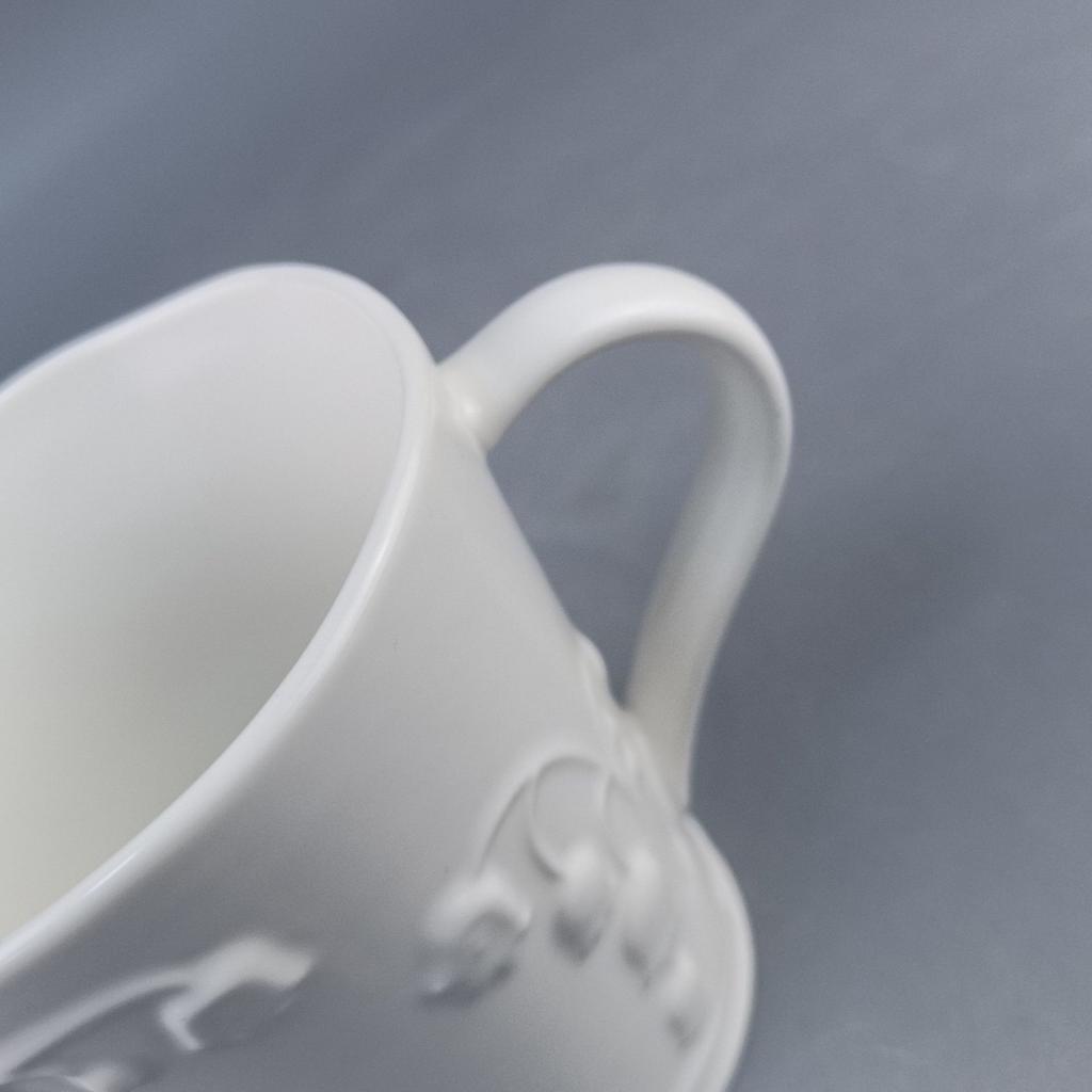Simple Pure White Embossed Lily of The Valley Flower Water Cup, Medium Temperature Creative Ceramic Mug, Office Elegant Coffee Cup