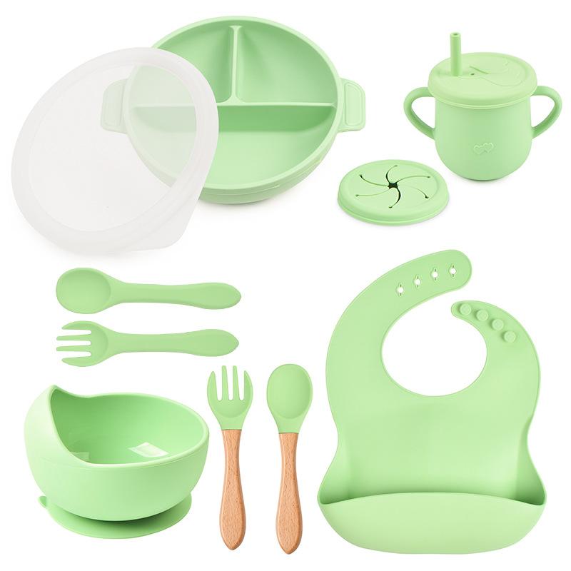 10Pcs Baby Silikon Fütterung Set Lätzchen Sucker Abendessen Platte Antislip Schüssel Löffel Tasse kinder Geschirr Baby Zeug