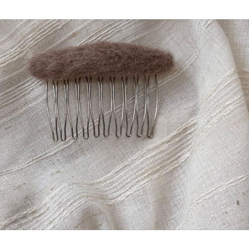 Small Size 7 Teeth Insert Comb Clip Women Hair Styling Hairpins Women Headwear Jewelry Bangs Broken Hair Comb Clip Girls Gifts