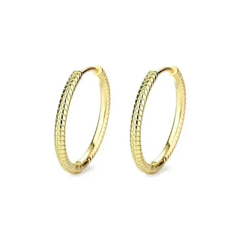 925 Silver Heart Earrings Exquisite Shiny Circular Light Luxury Jewelry Perfect Festive Gifts for Her