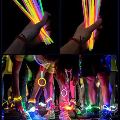 Zářící fluorescenční tyčinky na párty, 100 kusů, Svítí ve tmě, Dekorace na párty