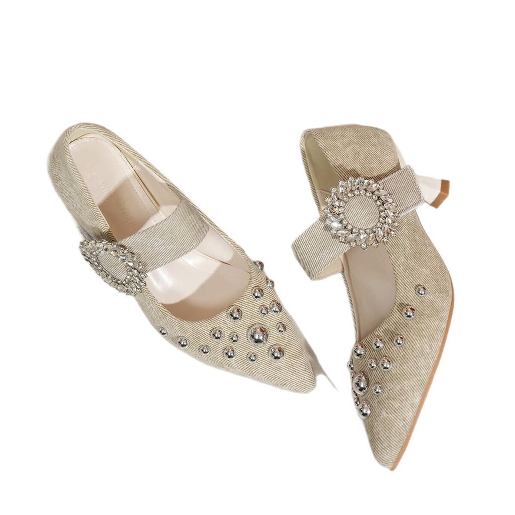 New Pointed Sandals Women's Summer New Fashion Outer Wear Hollow Word with Breathable Versatile Hot Diamond Cloth Surface