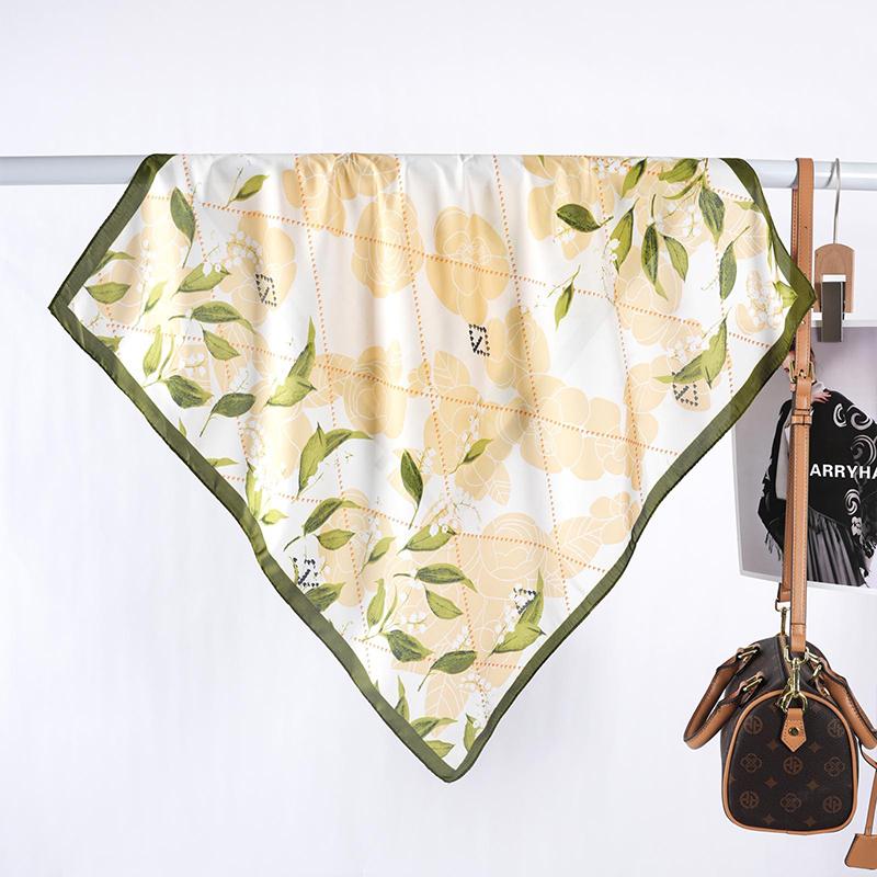 Elegant Women Satin Silk Scarf Sweet Plaid Floral Print Wrap Shawl Lady Bandanas Hijab Square Scarve Pareo Headscarf Fashion New