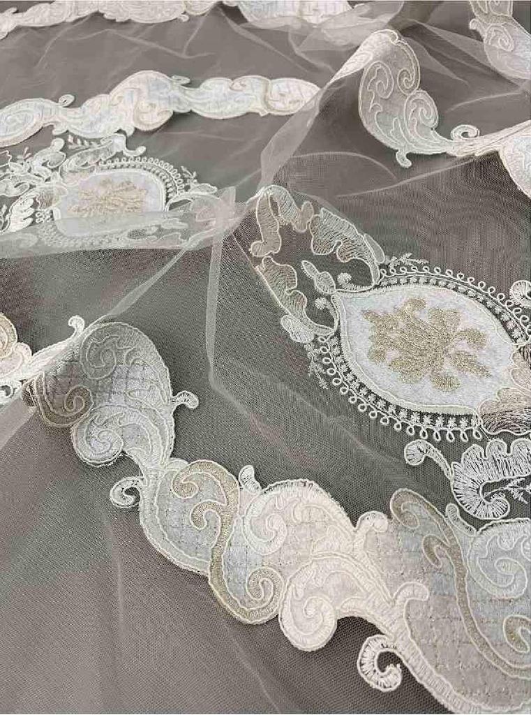 Elegant Interior Italian Lace Table Centerpiece, White, 73 X 150 Cm, Doily Tablecloth, 12402TC