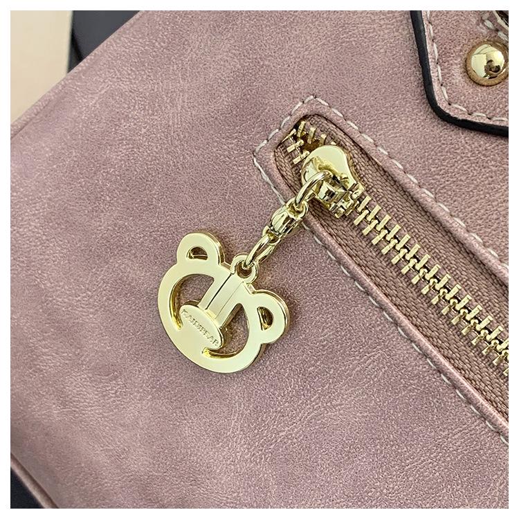 2026 Hello Kitty Bear Crossbody Handbag with Wide Shoulder Strap - Women's Cute Commuting Travel Bag