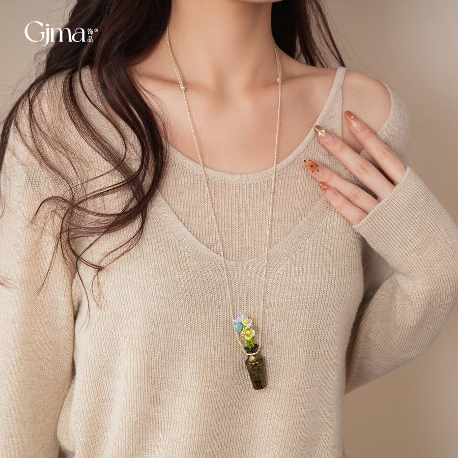 Vase rétro français pour pare-brise résine collier de fleurs accessoires chaîne de pull personnalité pour femmes accessoires