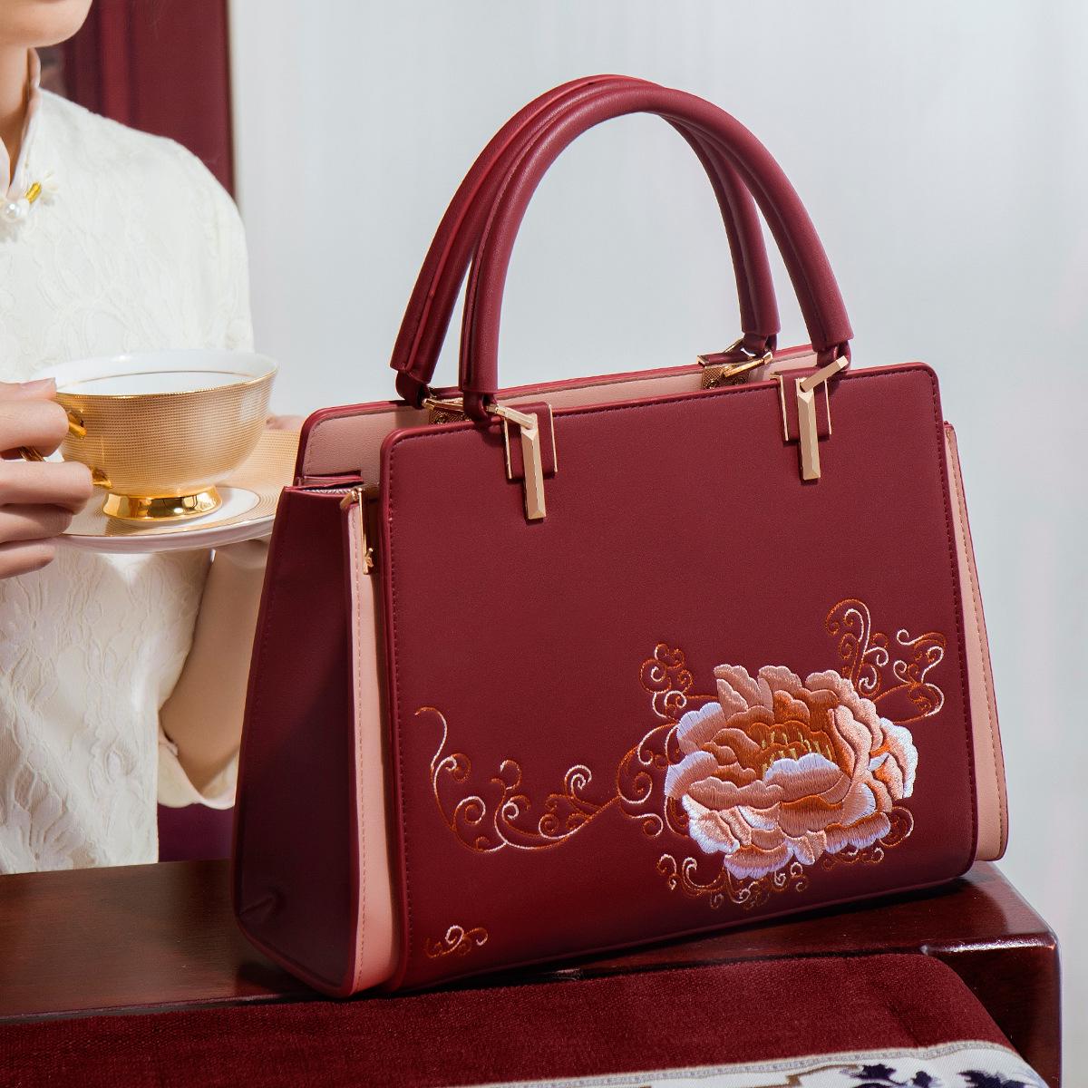 

2025 Красная Сумка-Тоут Большой Вместимости в Стиле Мамы: Модная сумка-кроссбоди для невесты красный