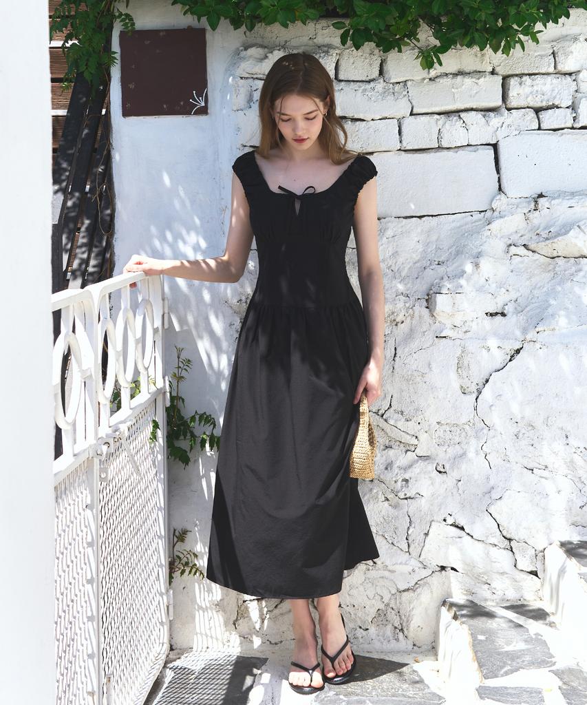 Deuloupisumeon Shirred Volume Sleeveless Dress [White]