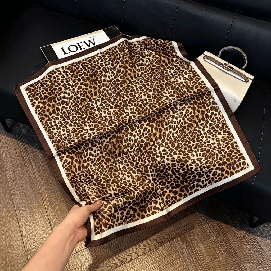 Lao Qian Feng Coffee Color Cashew Nut Silk Scarf Headscarf Versatile Neck Square Scarf Premium Sense Female Foreign Style Decorative Scarf Scarf