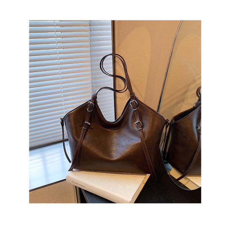Tooxika New Retro Large Capacity High-end Commuter Bag For Women Simple And Versatile Shoulder Bag