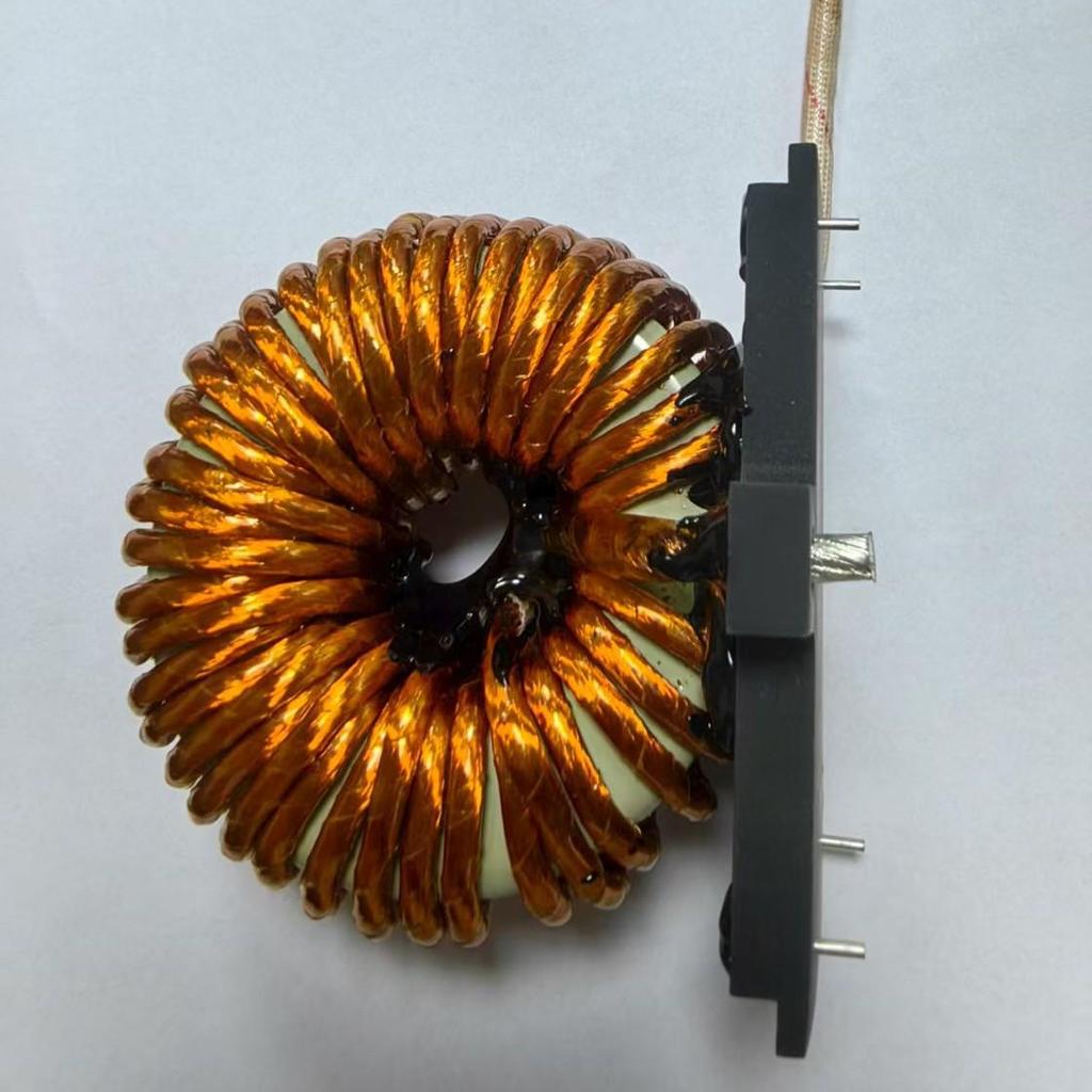 CH610060 High Current Energy Storage Inductor for Portable Devices