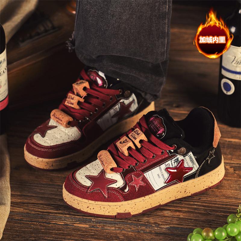 

Обувь Guochao board 2024, зимняя новая бархатная повседневная обувь с низким верхом, молодежная мужская обувь, спортивная студенческая повседневная модная обувь 36