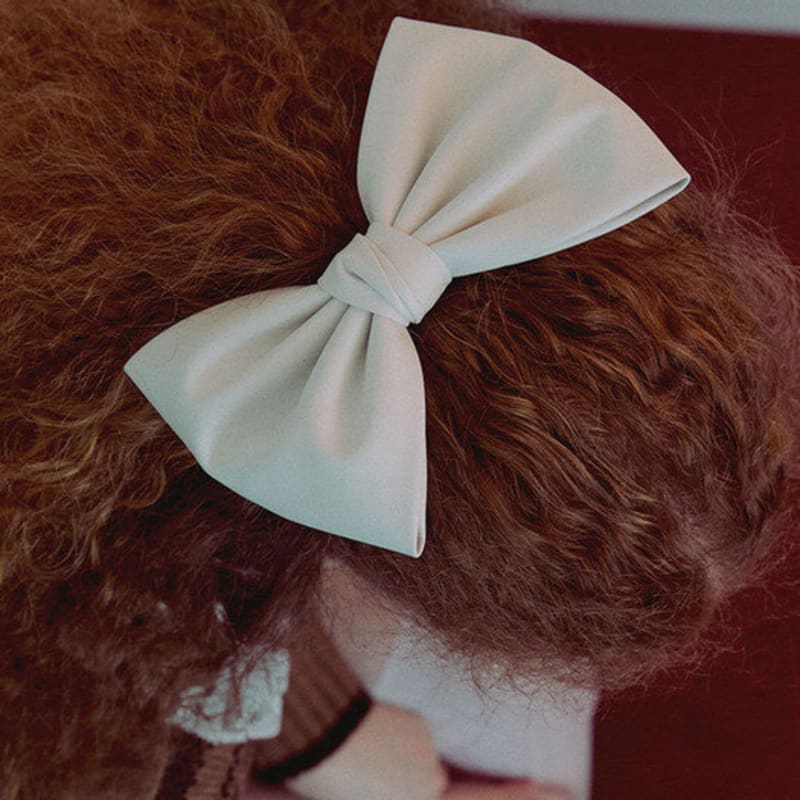 Elizabeth Moments Faux Leather Ribbon Hair Pin