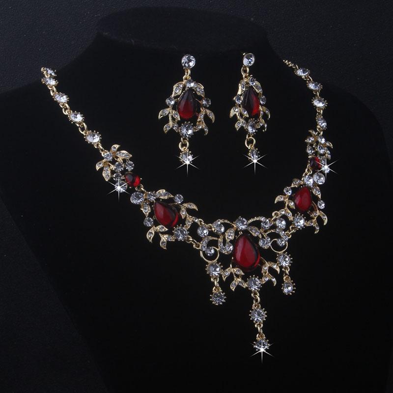 Ladies' Fashionable High-end Atmospheric Pendant Necklace Earring Set, Bridal Accessories, Wedding Dress Accessories, Green And