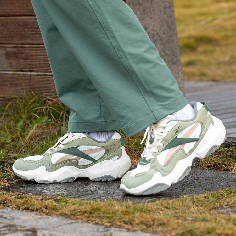 Reebok Fluffi Puff CN Classic Versatile Thick Sole Low Top Running Shoes Unisex Sneaker White Green 24FRC913U1GL5