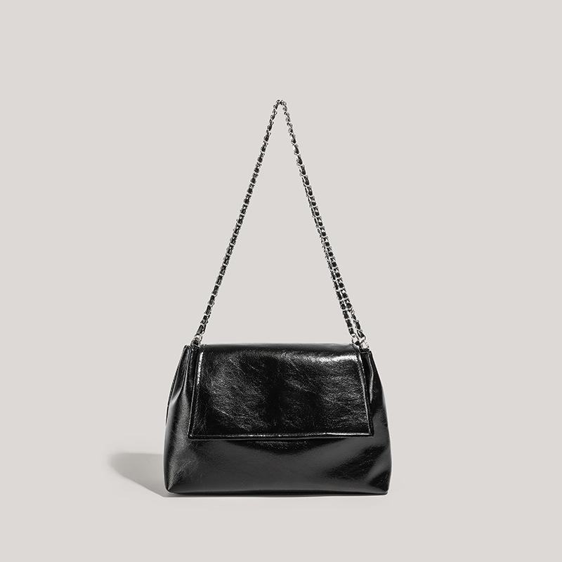 

The new bag is simple and high-end commuting chain, large-capacity underarm shoulder bag tide. чёрный