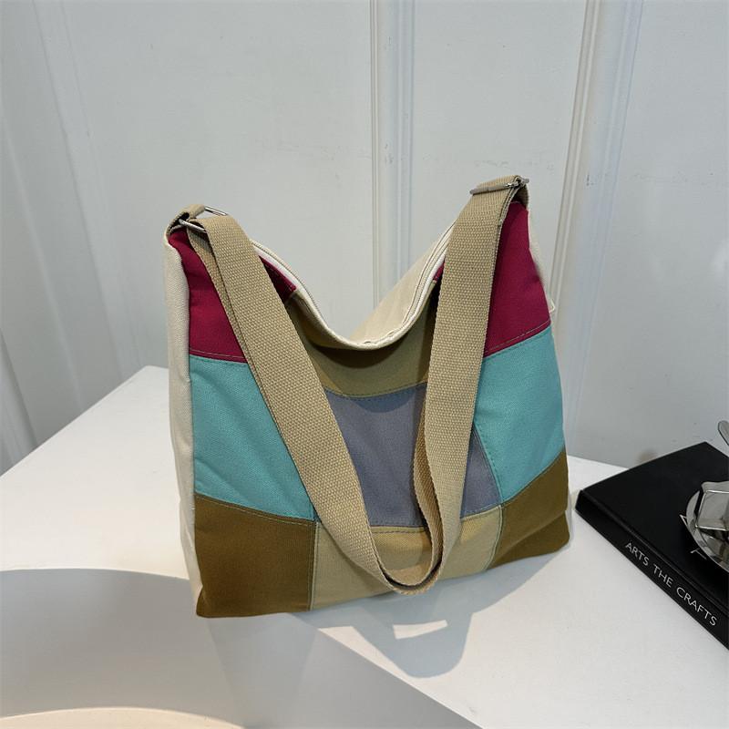 Stylish Large Capacity Canvas Tote Bag For Women Ideal For Summer Casual Outings And Commuting