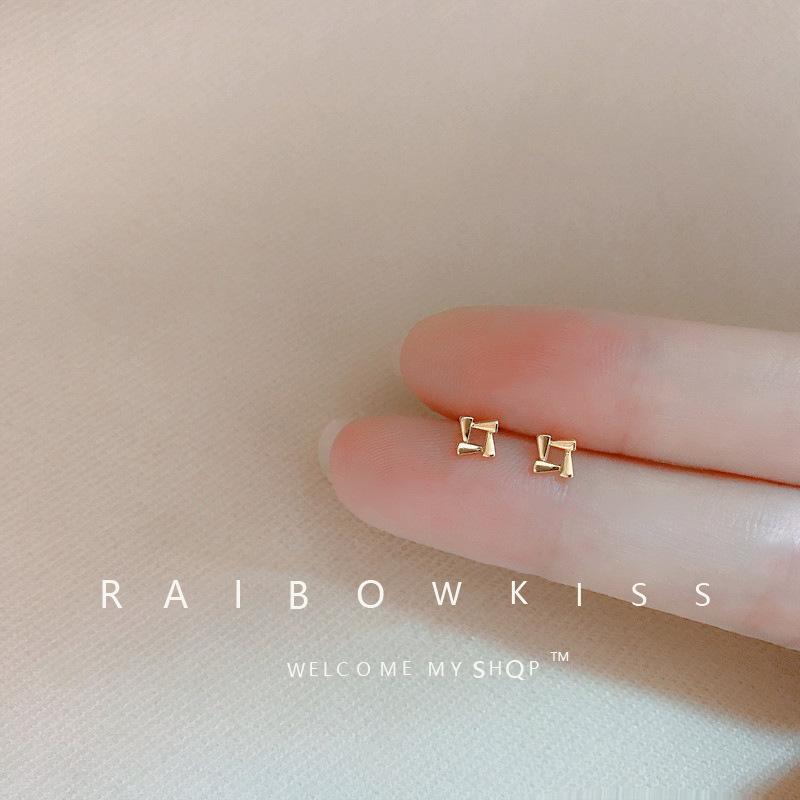 925 Silber Nadeln Gold Farbe Einfach Klein Schmetterling Steckerohrringe für Damen Hypoallergen Tägliches Tragen Ohr Mädchen Piercing Geschenke