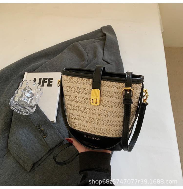 New Textured Straw Bag, Hand-woven Women's Bag, Bucket Beach Bag, Contrast Simple Casual One-shoulder Crossbody Bag