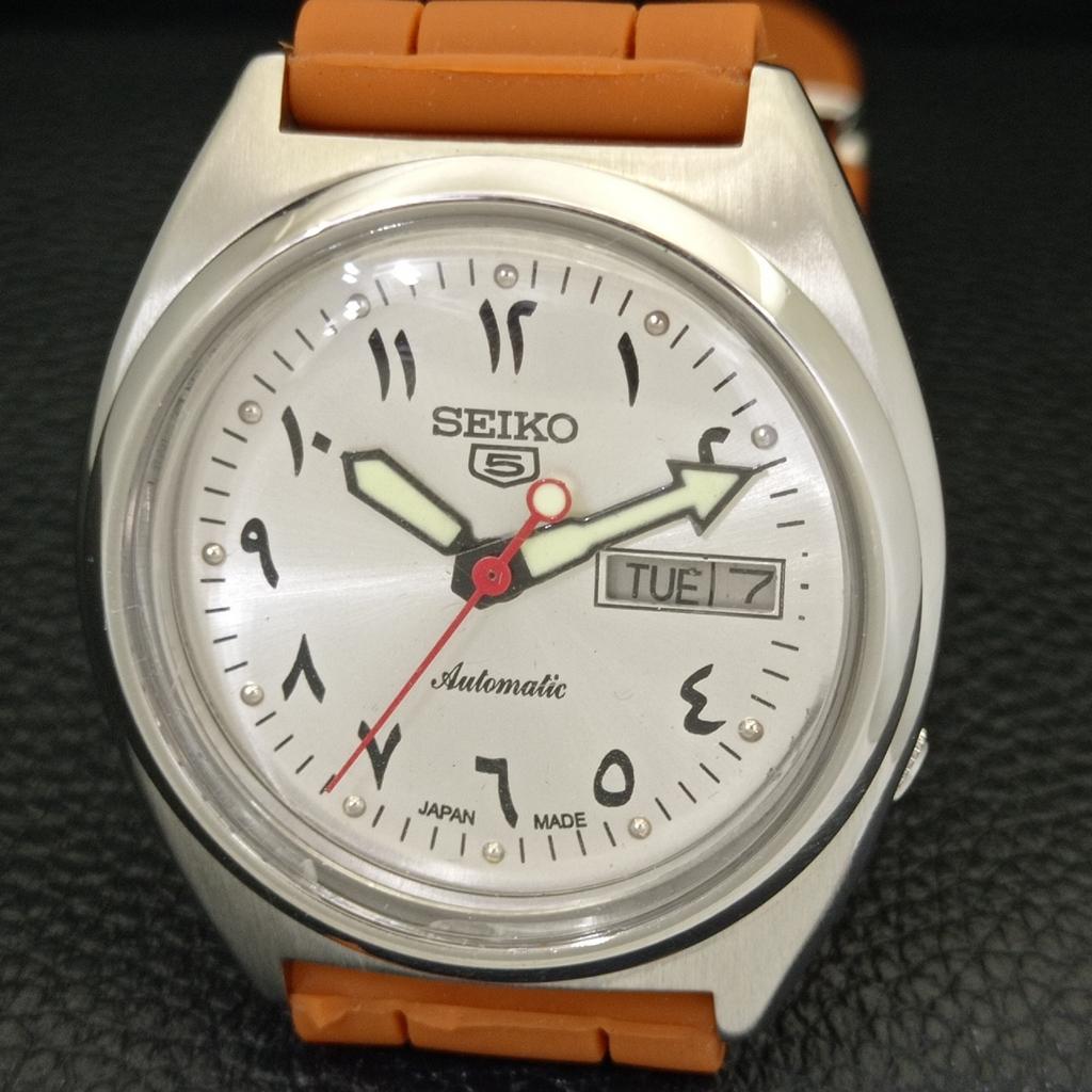 JAPAN VINTAGE SEIKO 5 AUTOMATIC 7009A MENS ARABIC SILVER DIAL WATCH a702446-5 R124-a702446