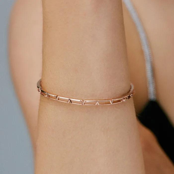 14K Pink Gold Show Love Infinity Bangle (M) Bracelet TBJK4P00300M-M