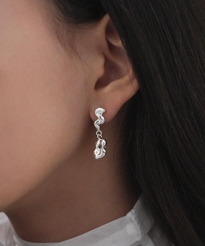 Reindeer Grotto Earring 14
