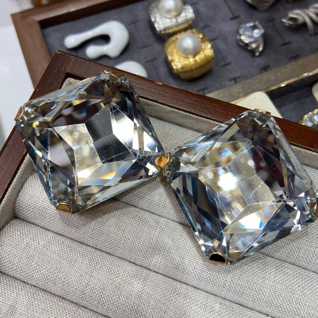 Wind Einfache Atmosphäre Quadrat Achteckig Glas Mondlicht Kristall Große Einzelne Diamantohrringe Leichter Luxus Hochwertige Steckerohrringe
