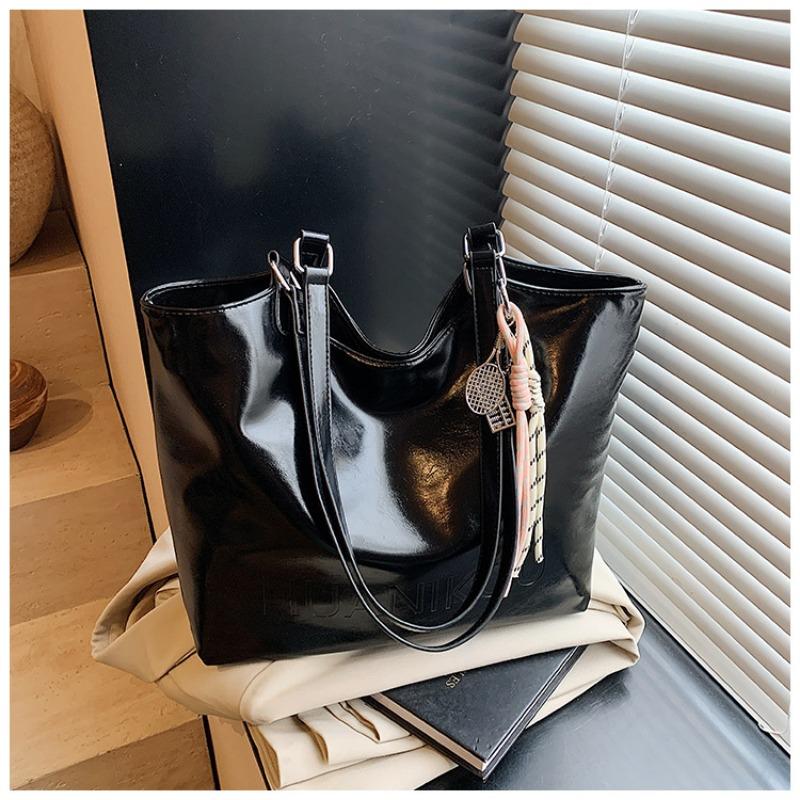 Casual Large-capacity Bag Women's New Popular Versatile Messenger Bag Fashionable Commuter Shoulder Tote Bag