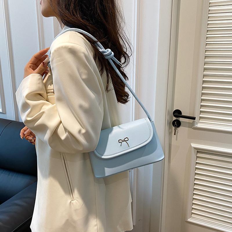 Chic Casual Korean Style Solid Color Small Handheld Shoulder Bag Ideal For Daily Outfits In Multiple Colors