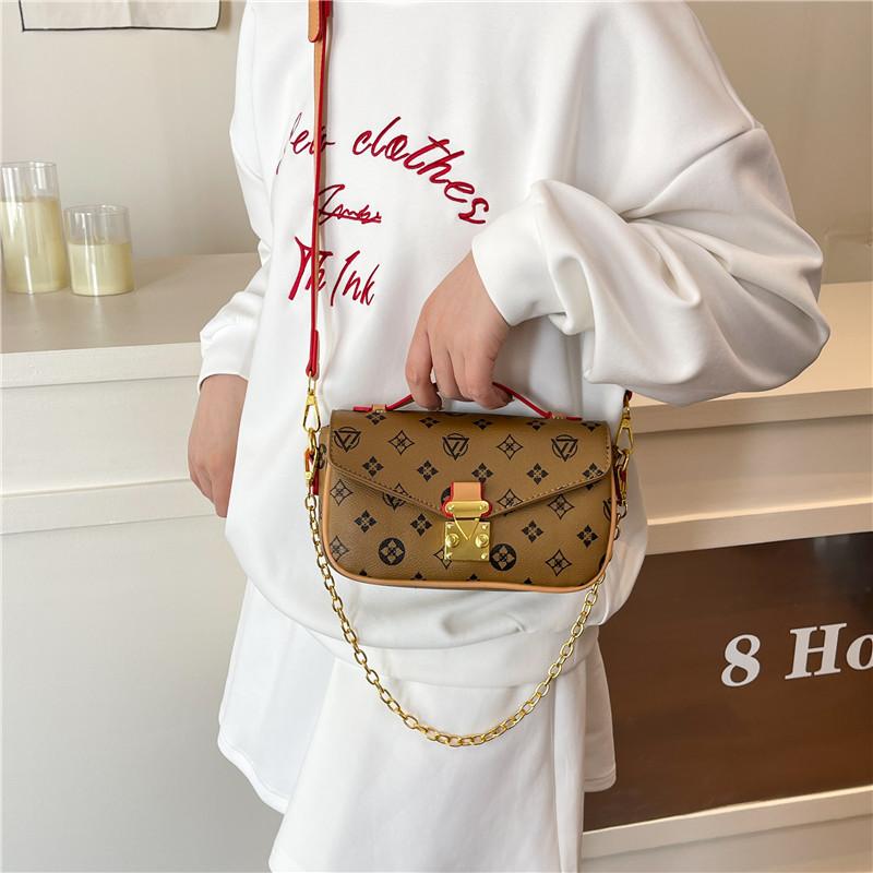 New Fashionable and High-end Contrasting Color Messenger Bag Portable Shoulder Messenger Trendy Women's Bag
