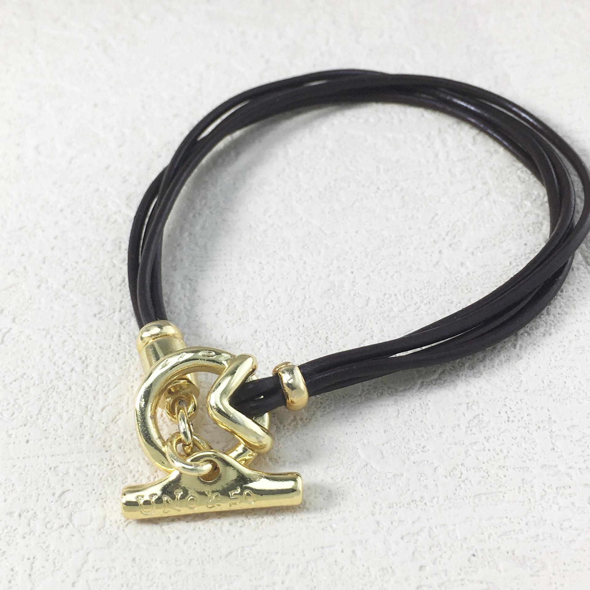 2024 UNOde50 Women s Geometric Fashion Bracelet - European & American Style, Romantic Jewelry Gift